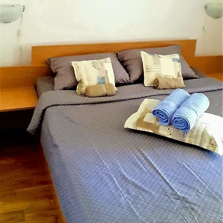Apartment Idi Mi - Dodji Mi *